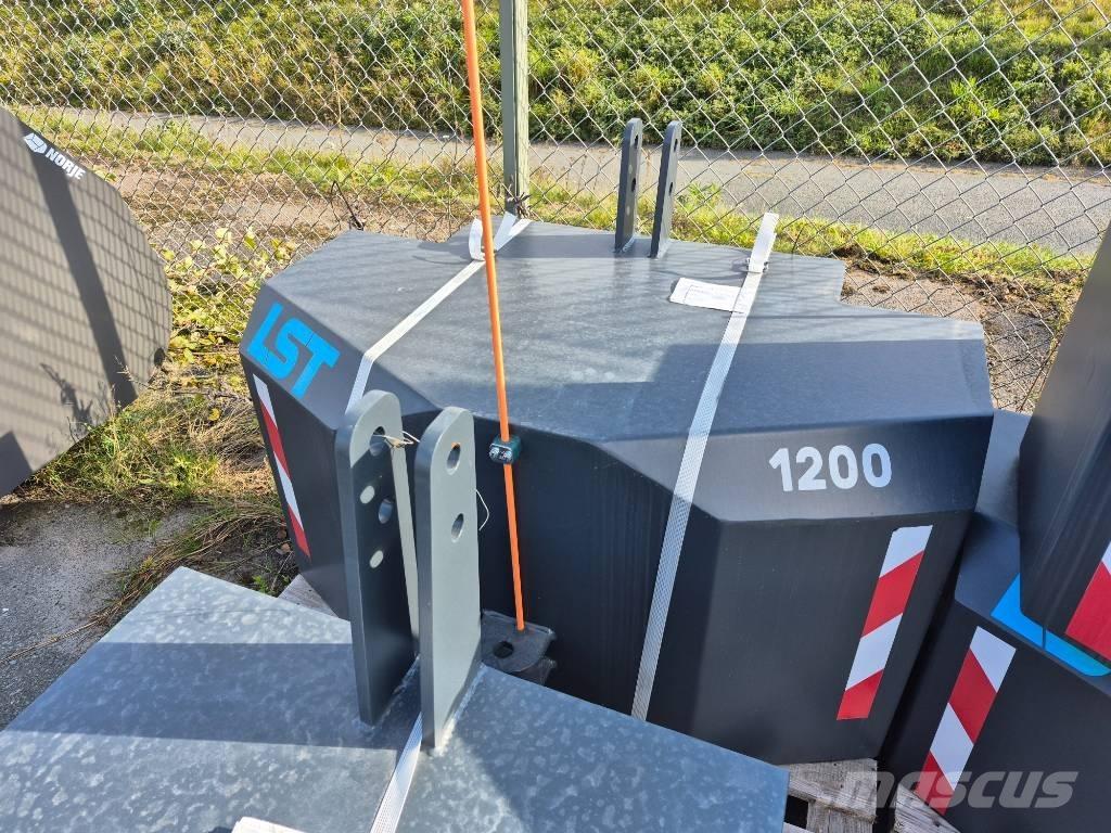 LST Frontvikt 1200kg Ostale poljoprivredne mašine