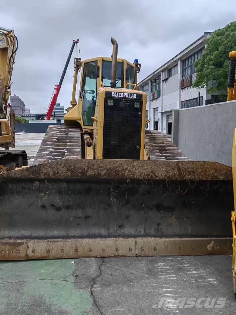 CAT D5N Buldožeri guseničari