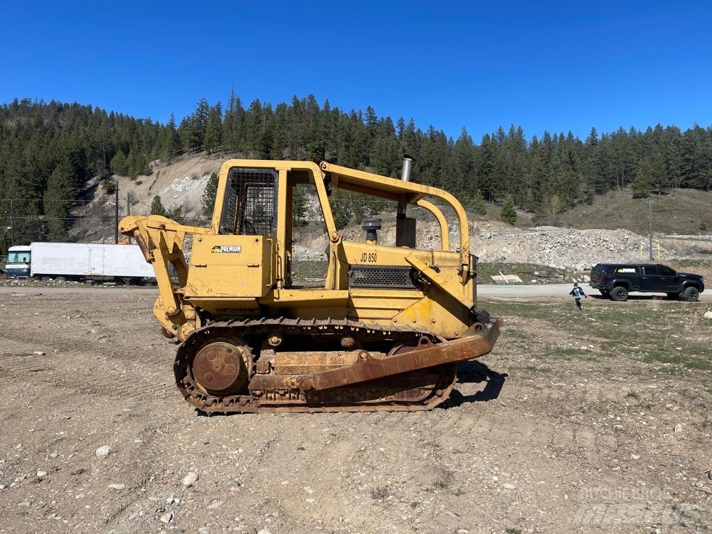 DEERE 850 Buldožeri guseničari