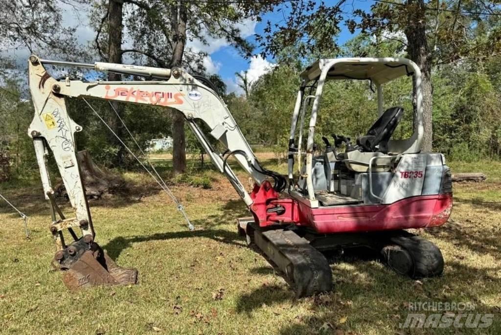 TAKEUCHI TB235 Bageri guseničari