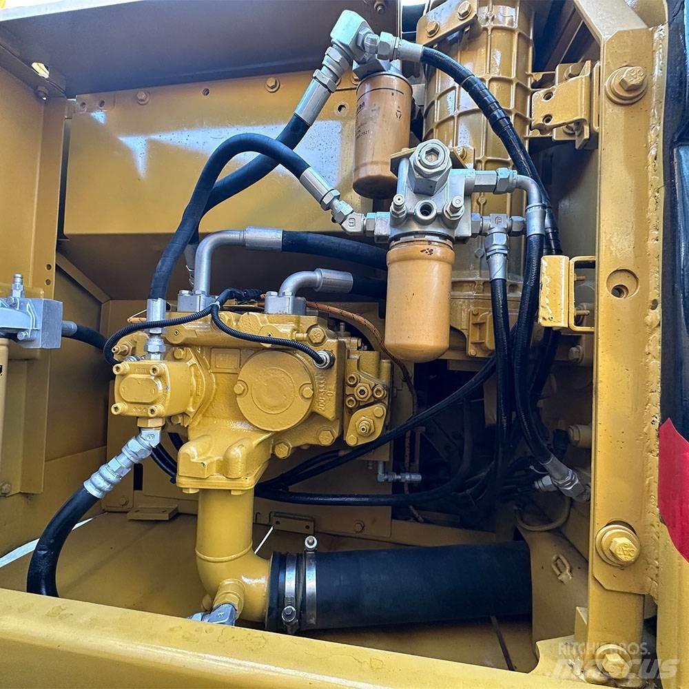 CAT 323 D Bageri guseničari