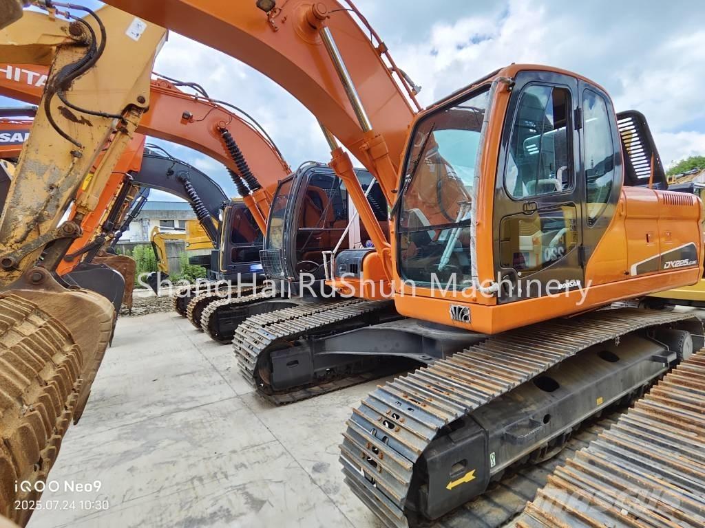 Doosan 225-7 Bageri guseničari