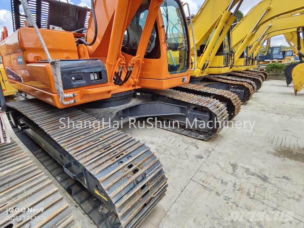 Doosan 225-7 Bageri guseničari