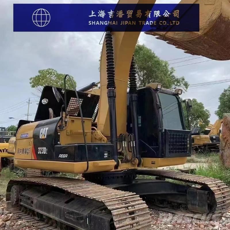 CAT 323 D Bageri guseničari