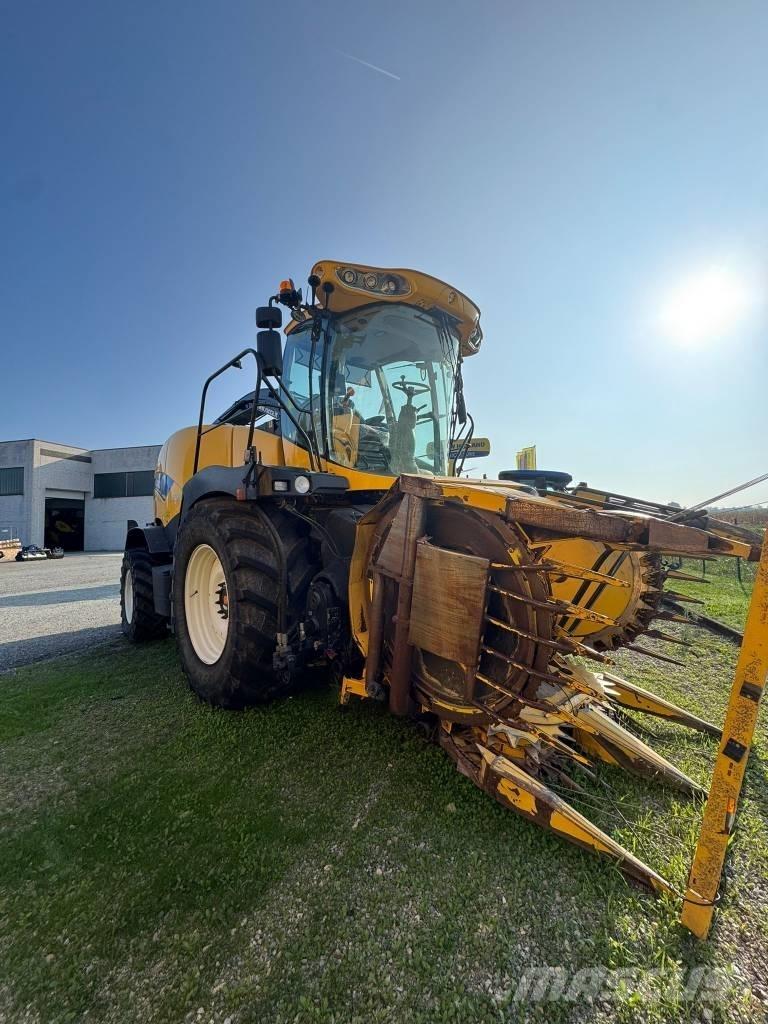 New Holland FR 600 Mašine za stočnu hranu sa sopstvenim pogonom