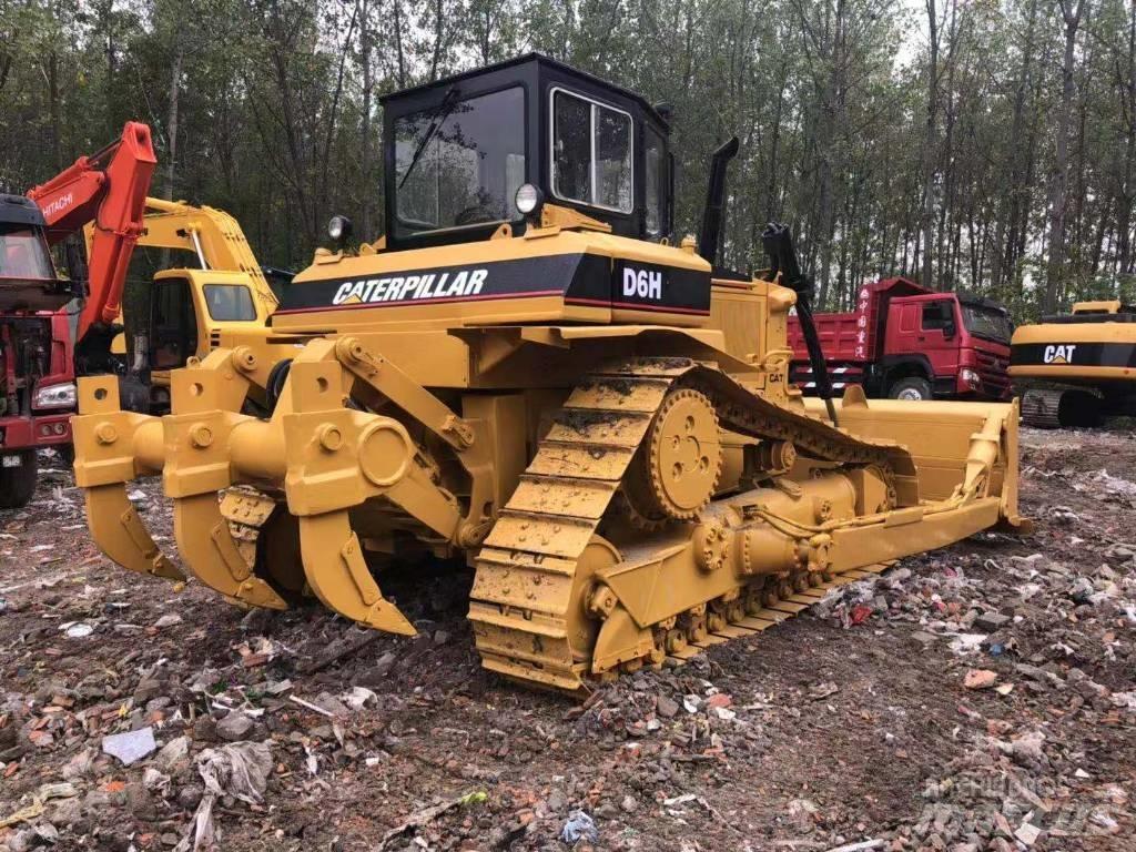CAT D 6 H Buldožeri guseničari