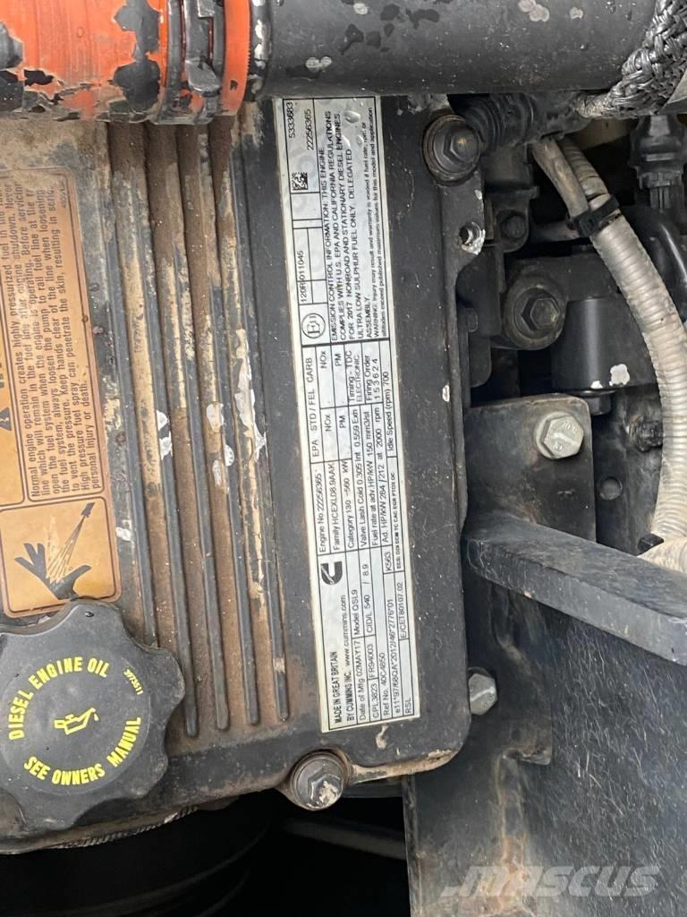 LiuGong 939 Bageri guseničari