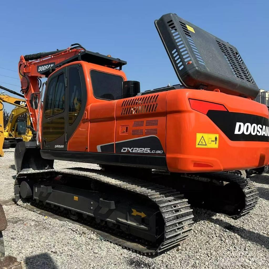 Doosan 225LC-9c Bageri guseničari