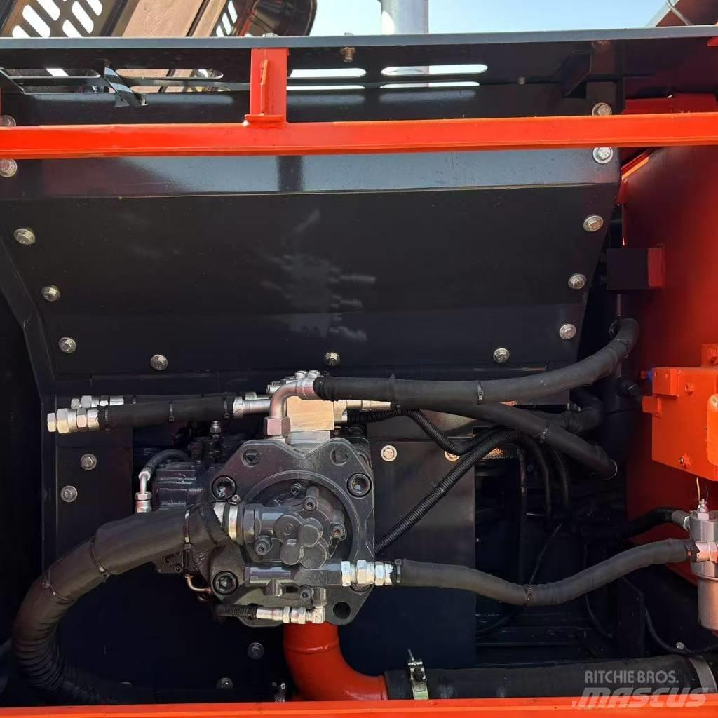 Doosan 225LC-9c Bageri guseničari