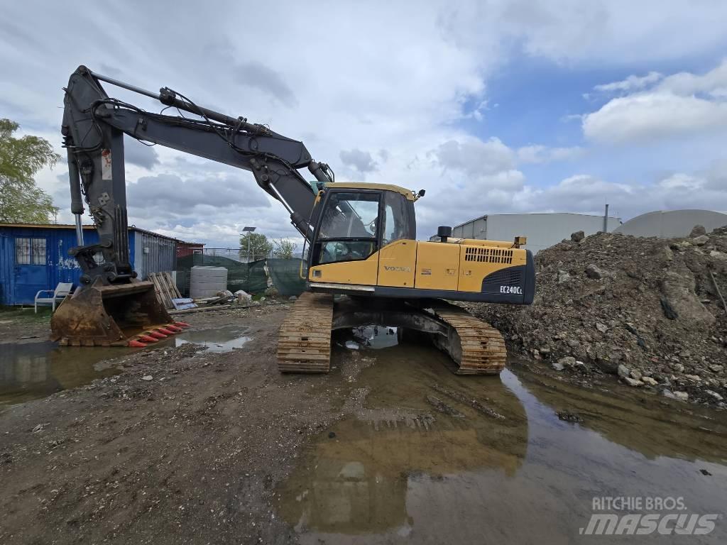 Volvo EC 240 C Bageri guseničari
