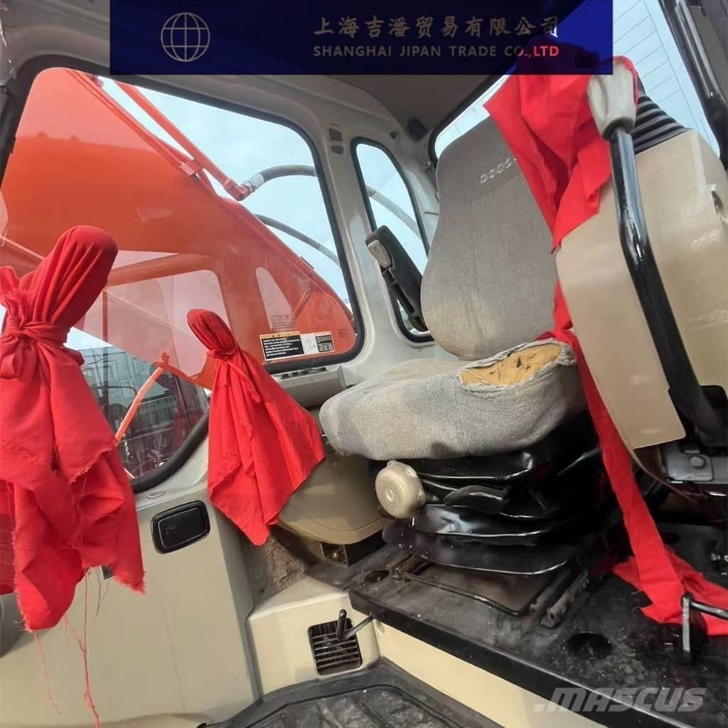 Doosan DH 225 Bageri guseničari