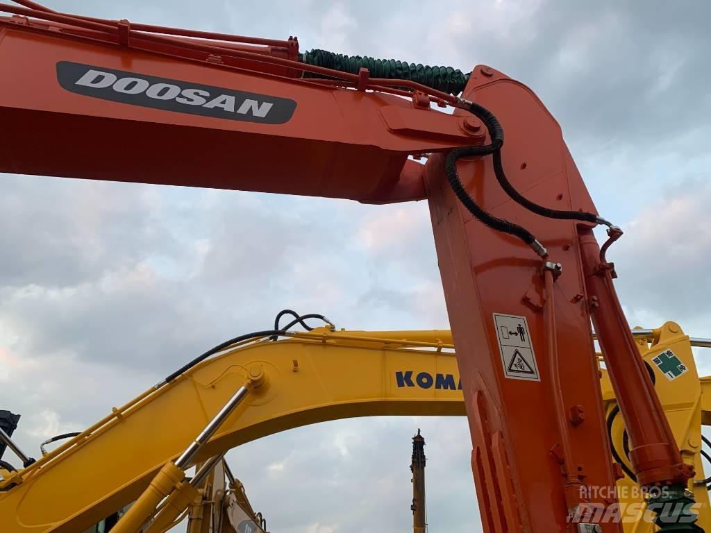 Doosan DX 225 LC Bageri guseničari