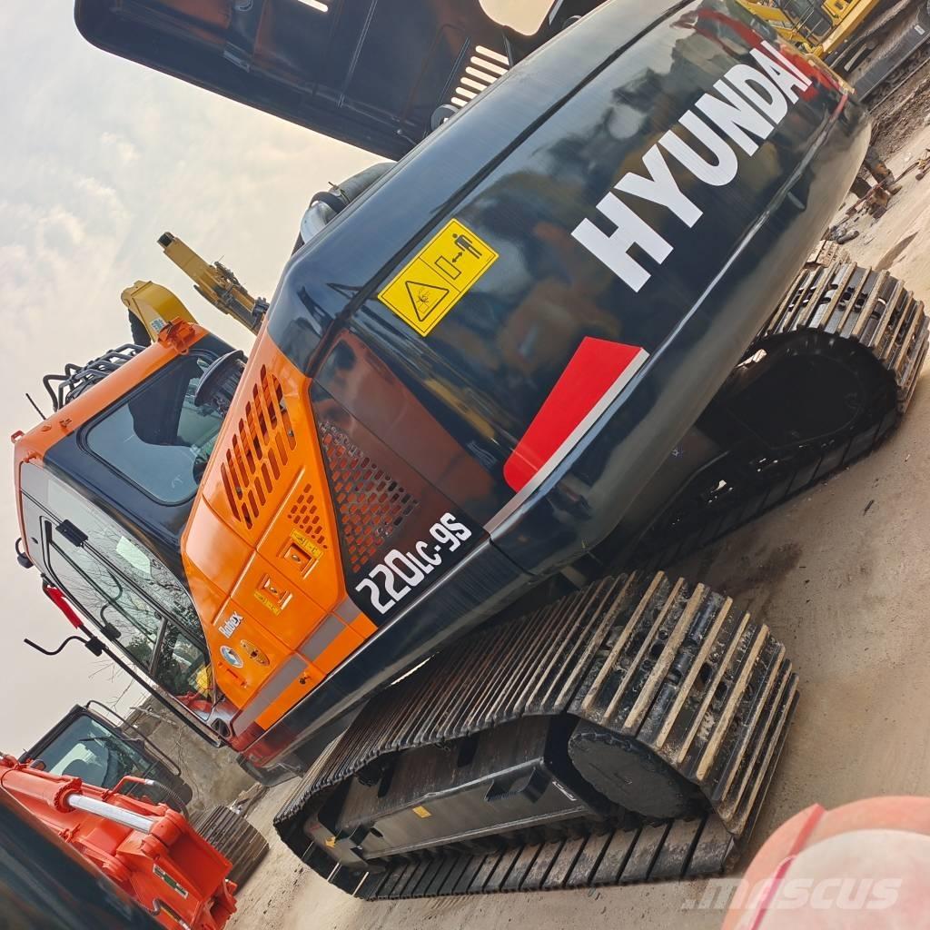 Hyundai 220LC Bageri guseničari