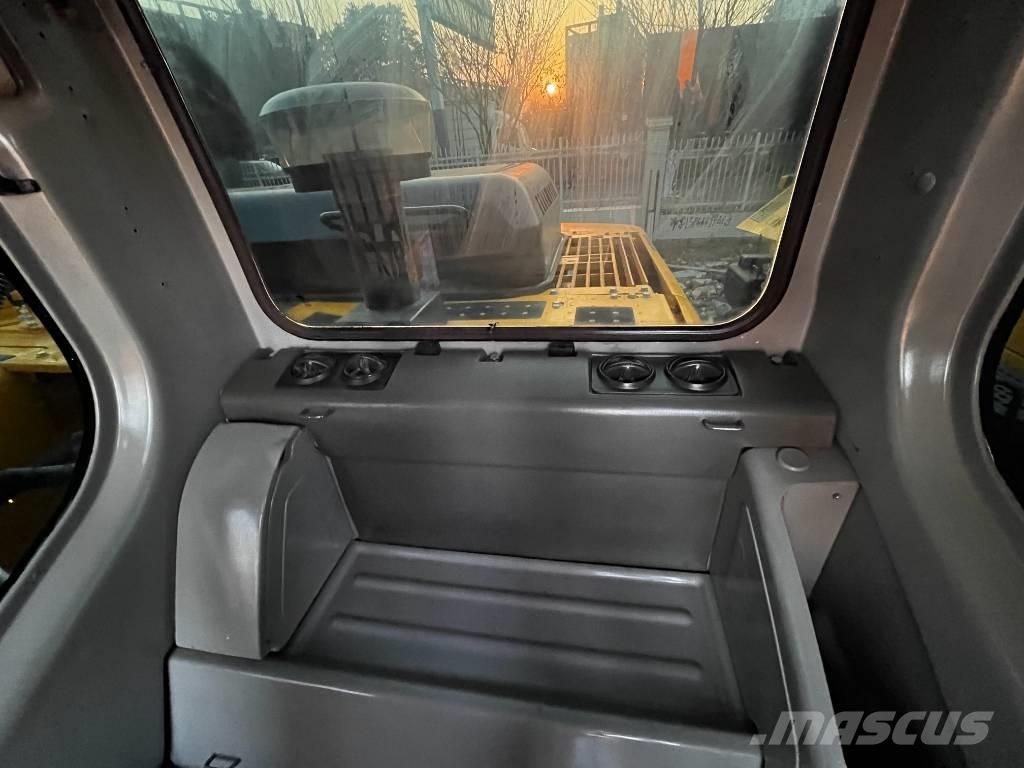 Komatsu PC270 Bageri guseničari