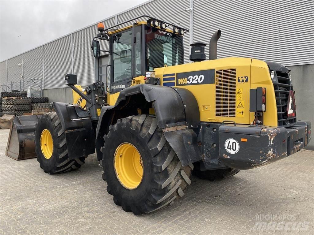 Komatsu WA320-7 Utovarivači na točkove