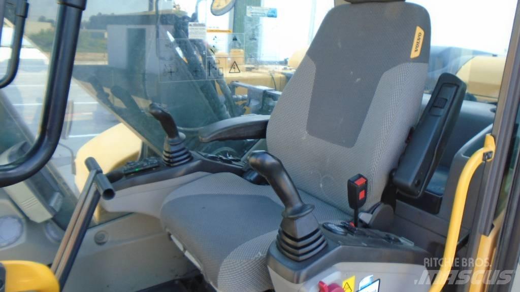 Volvo EC 160 D Bageri guseničari