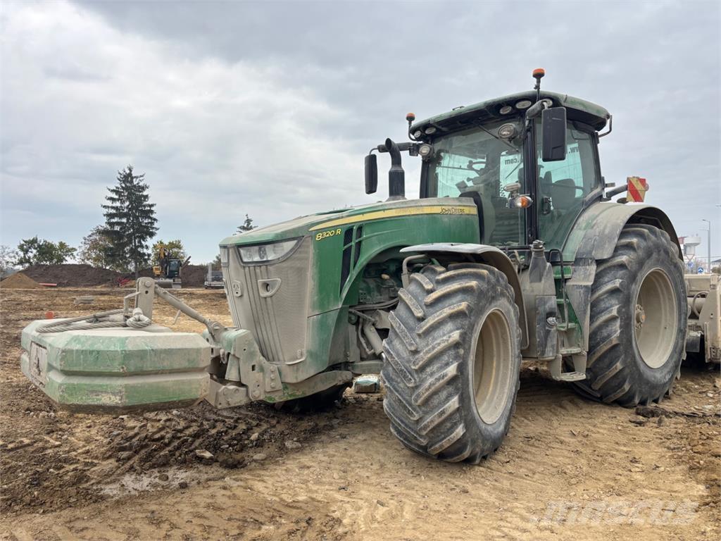 John Deere 8320R Ostalo za građevinarstvo