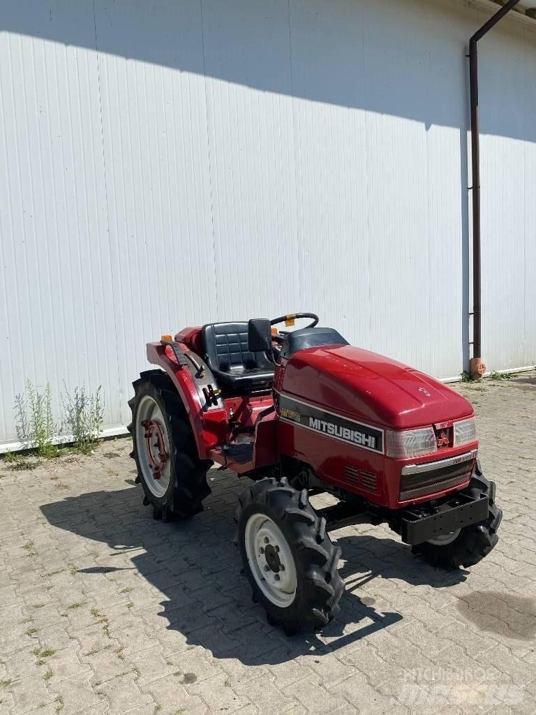 Mitsubishi MT205 Manji traktori