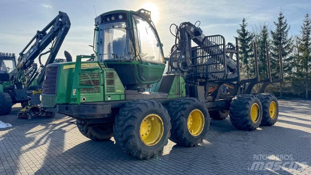 John Deere 1110 E Forvarderi