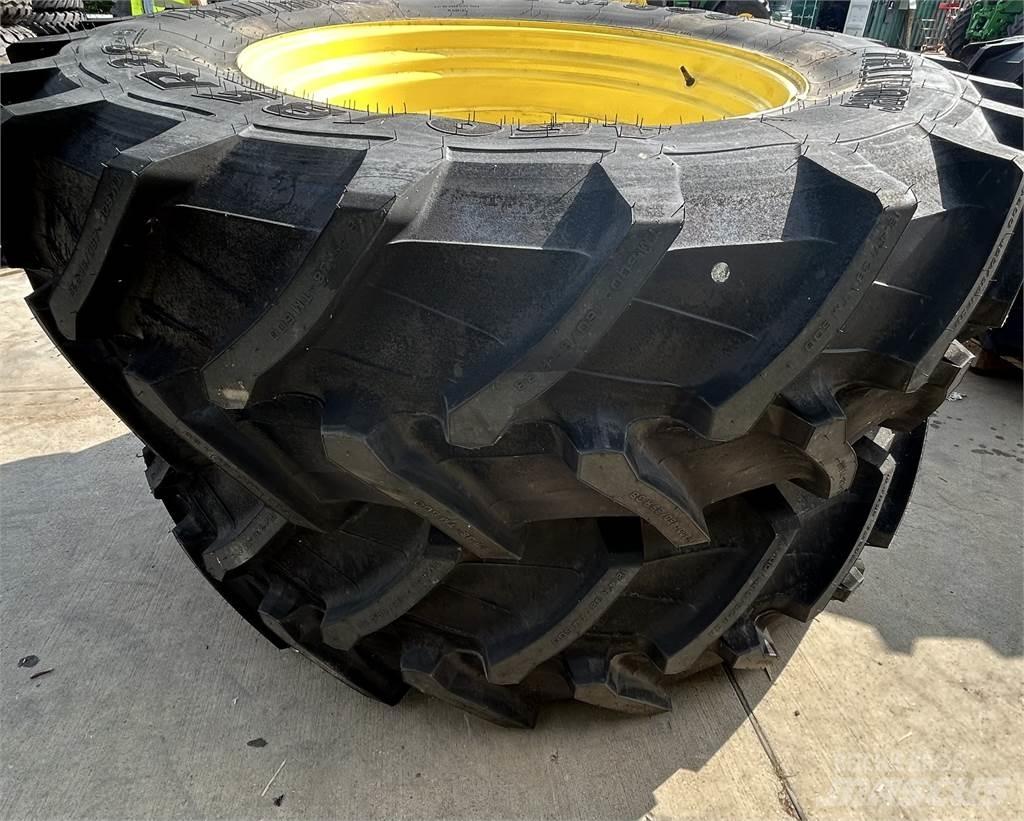  420/85R24 Gume, točkovi i felne