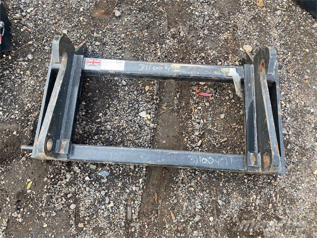  ADAPTOR PLATE Poljoprivredni teleskopski utovarivači