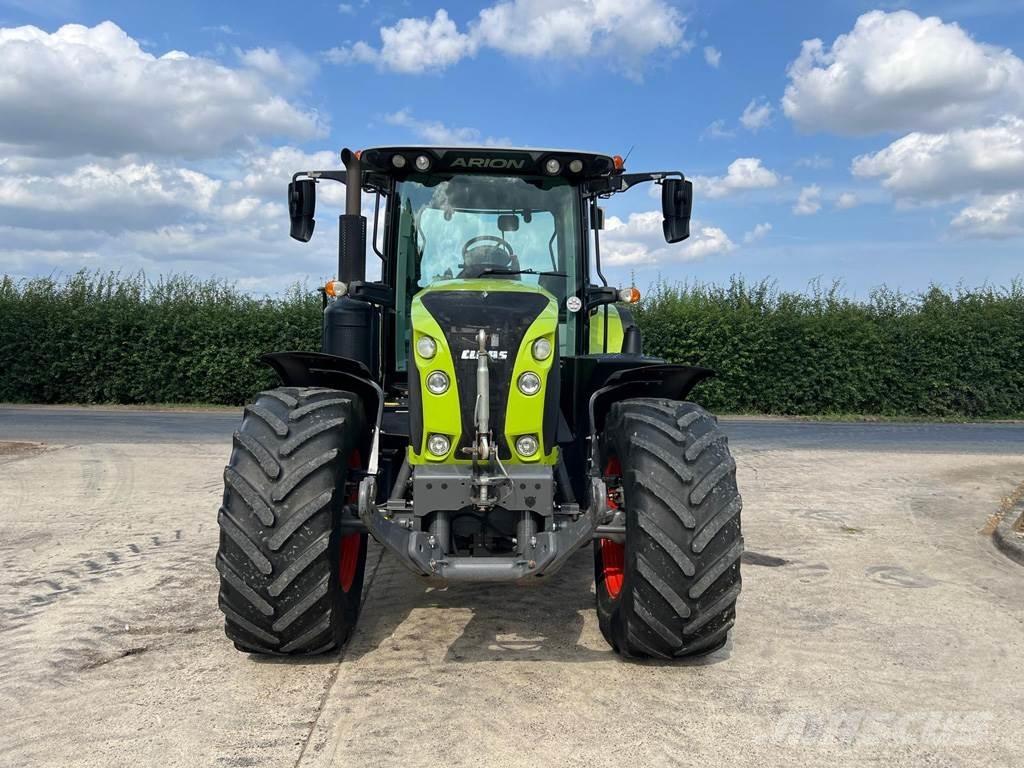 CLAAS ARION 610 Traktori