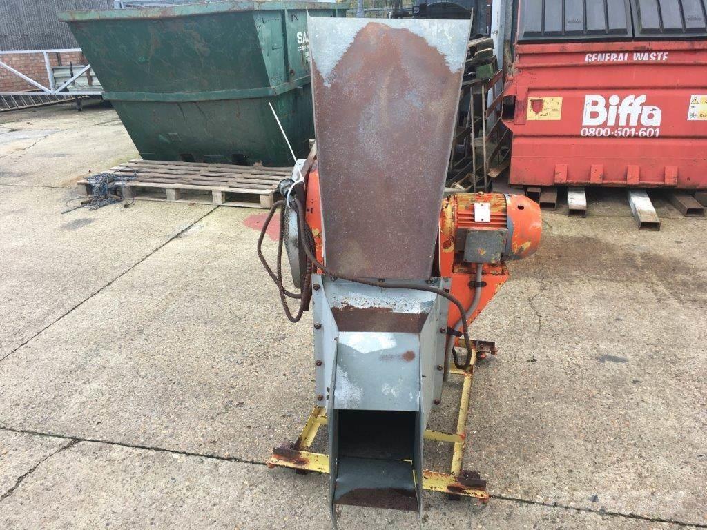  GRAIN THROWER Ostale poljoprivredne mašine