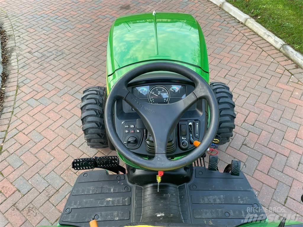 John Deere 2038R Manji traktori