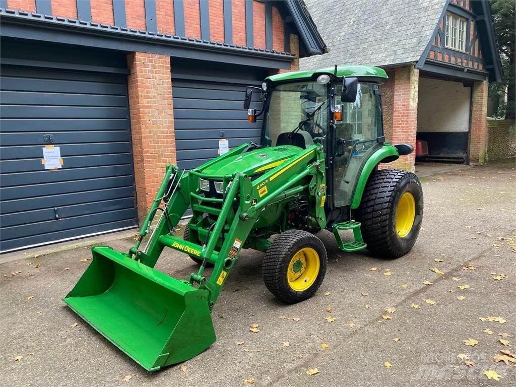 John Deere 4066R Manji traktori