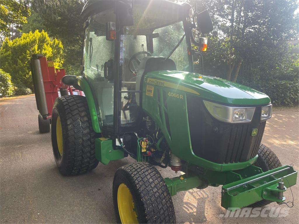 John Deere 4066R Manji traktori