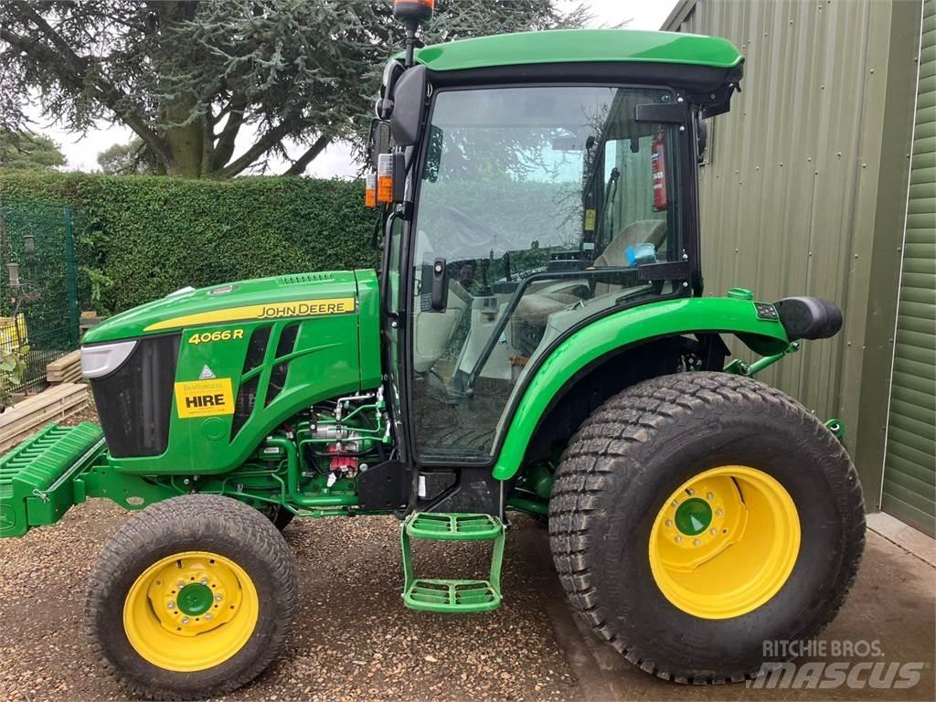 John Deere 4066R Manji traktori