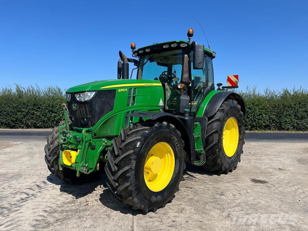 John Deere 6250R Traktori