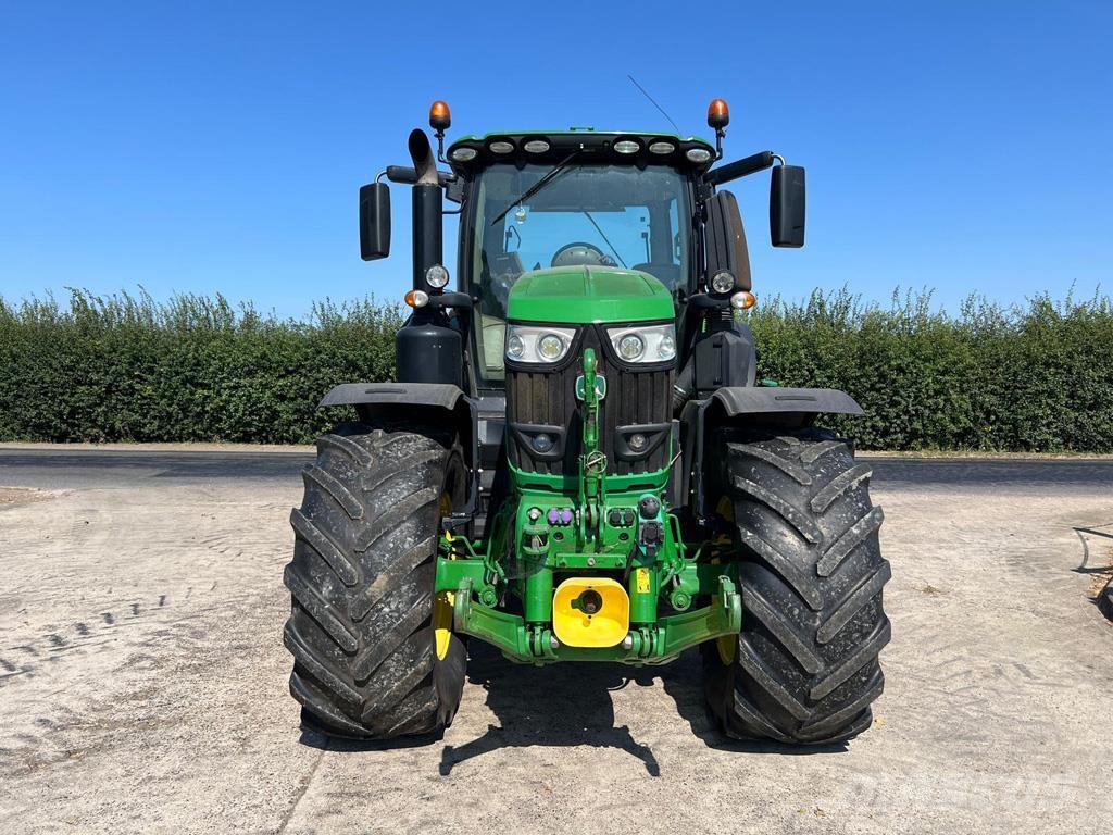 John Deere 6250R Traktori