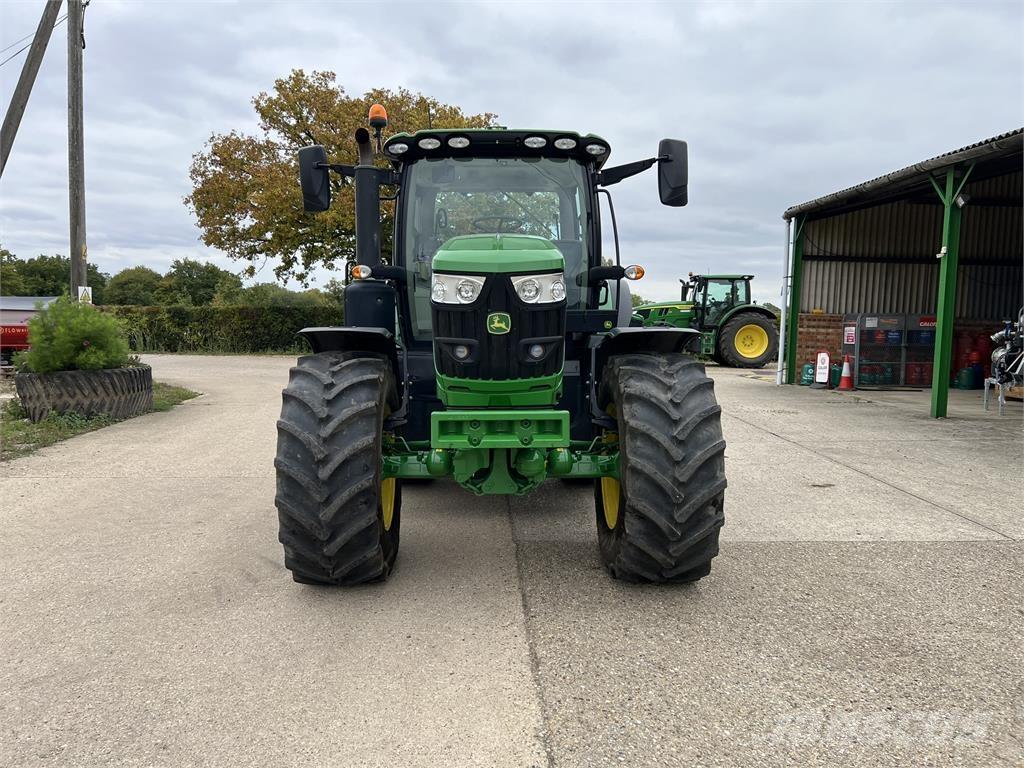 John Deere 6R185 Traktori