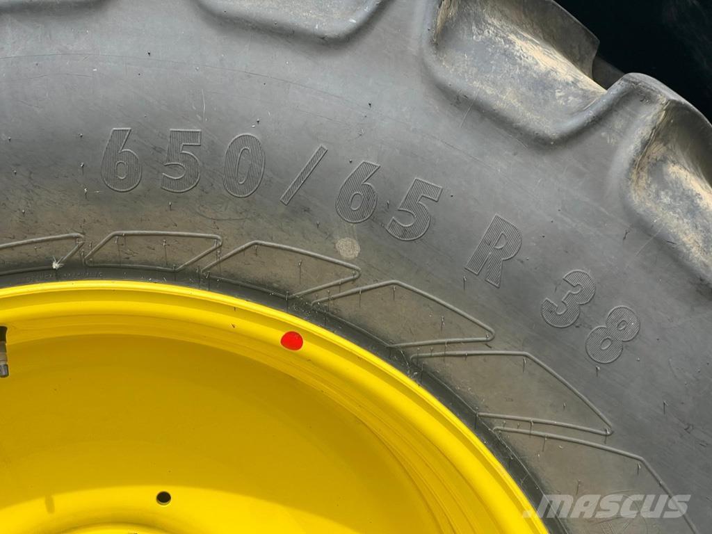 John Deere 6R185 Traktori