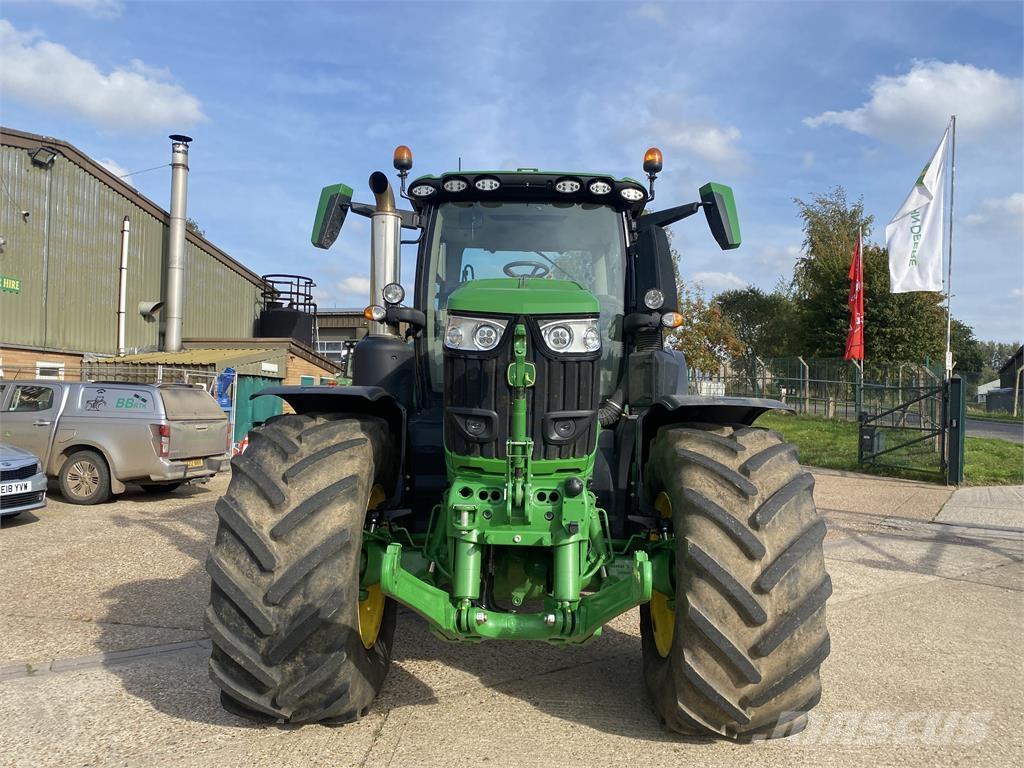 John Deere 6R250 Traktori