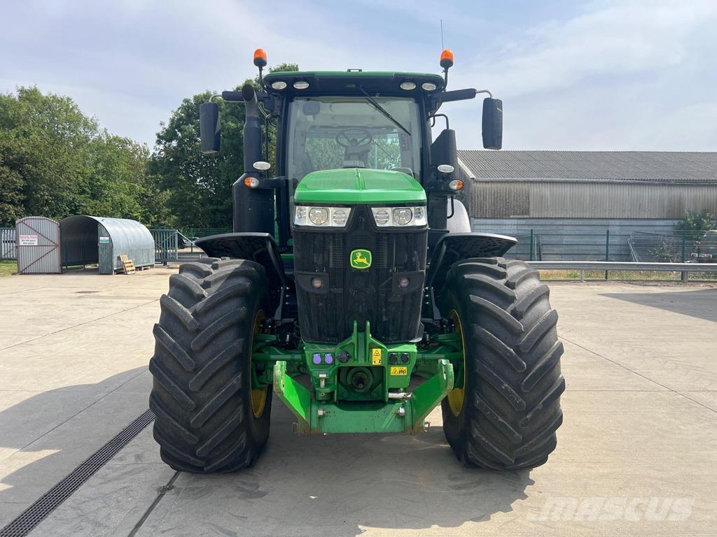 John Deere 7310R Traktori