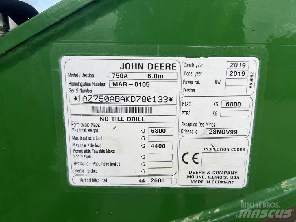 John Deere 750A Sejačice