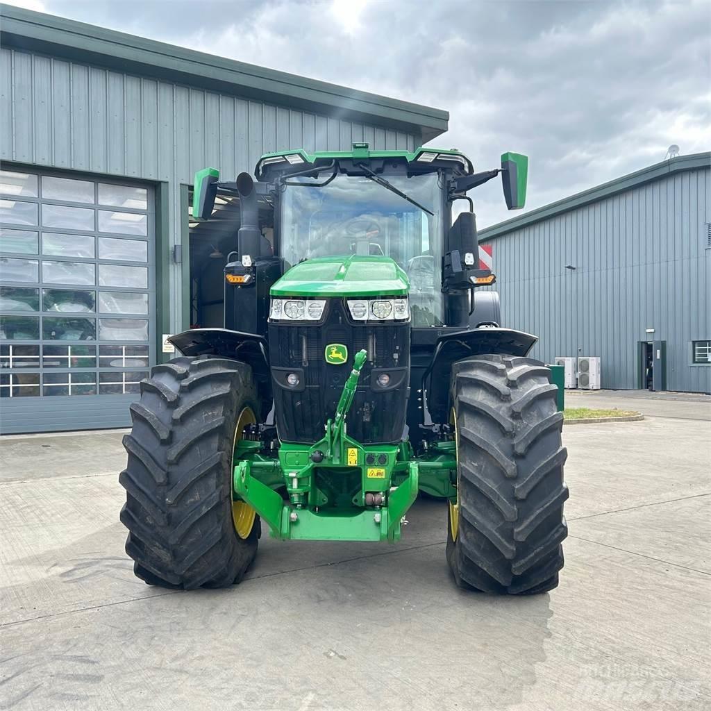 John Deere 7R330 Traktori