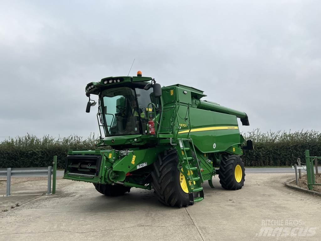 John Deere T670I Kombajni
