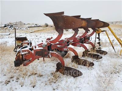 Case IH 145 Obični plugovi