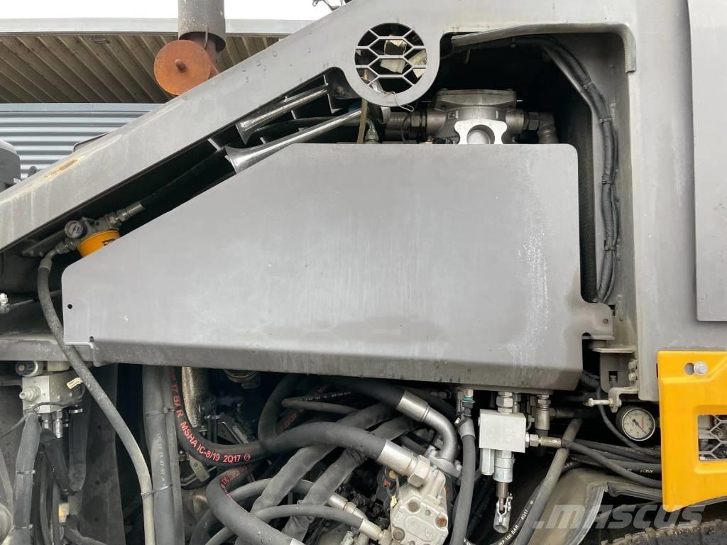 Volvo P6870 ABG Asfaltni finišeri