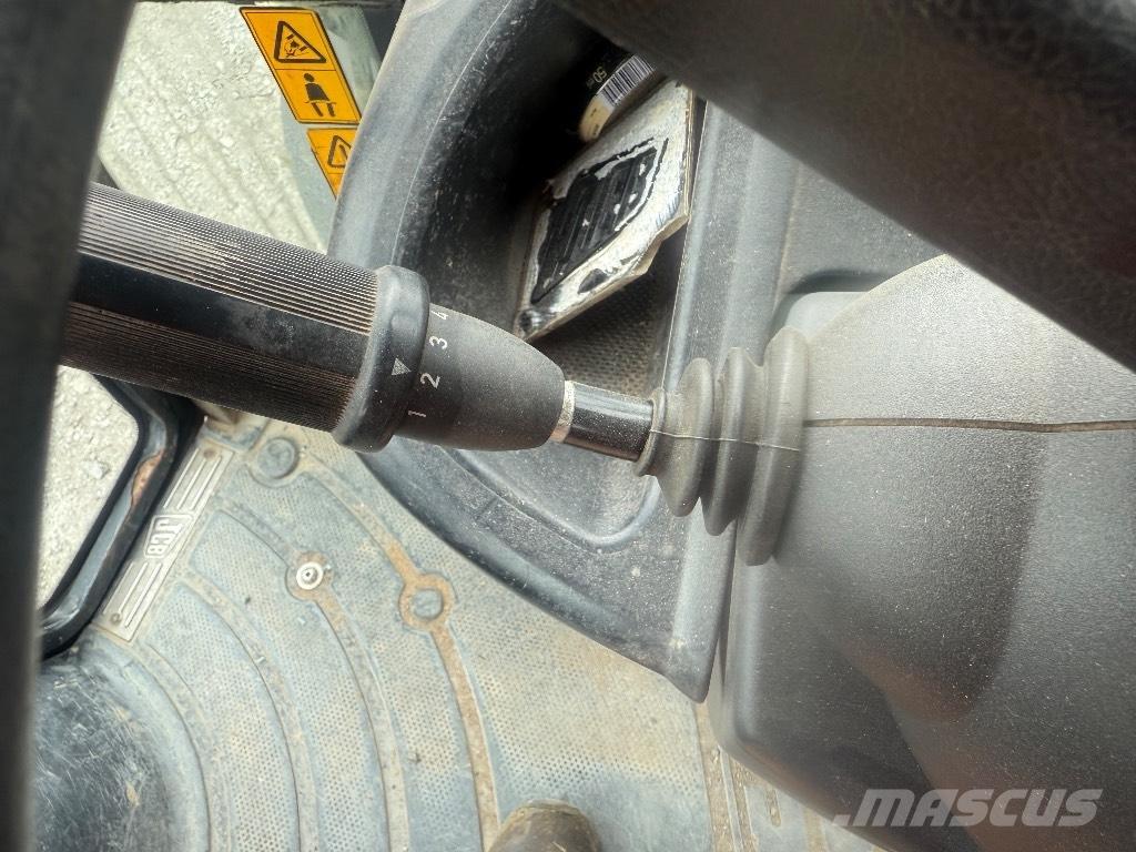 JCB 3 CX Rovokopači
