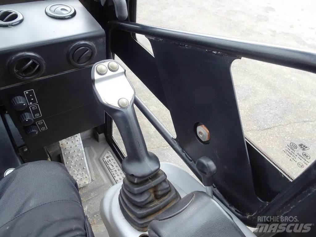 JCB 403 Utovarivači na točkove