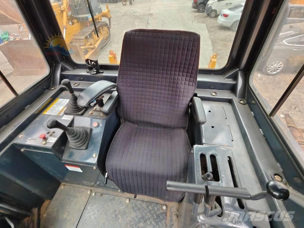 Shantui SD 22 Buldožeri guseničari