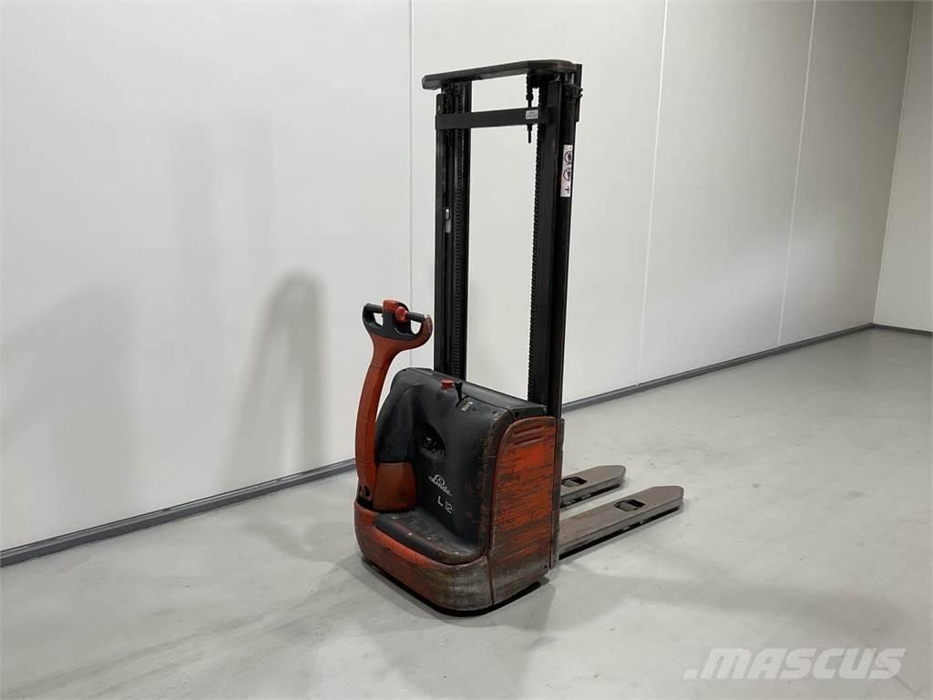 Linde L12 Samopogonski ručni viljuškari