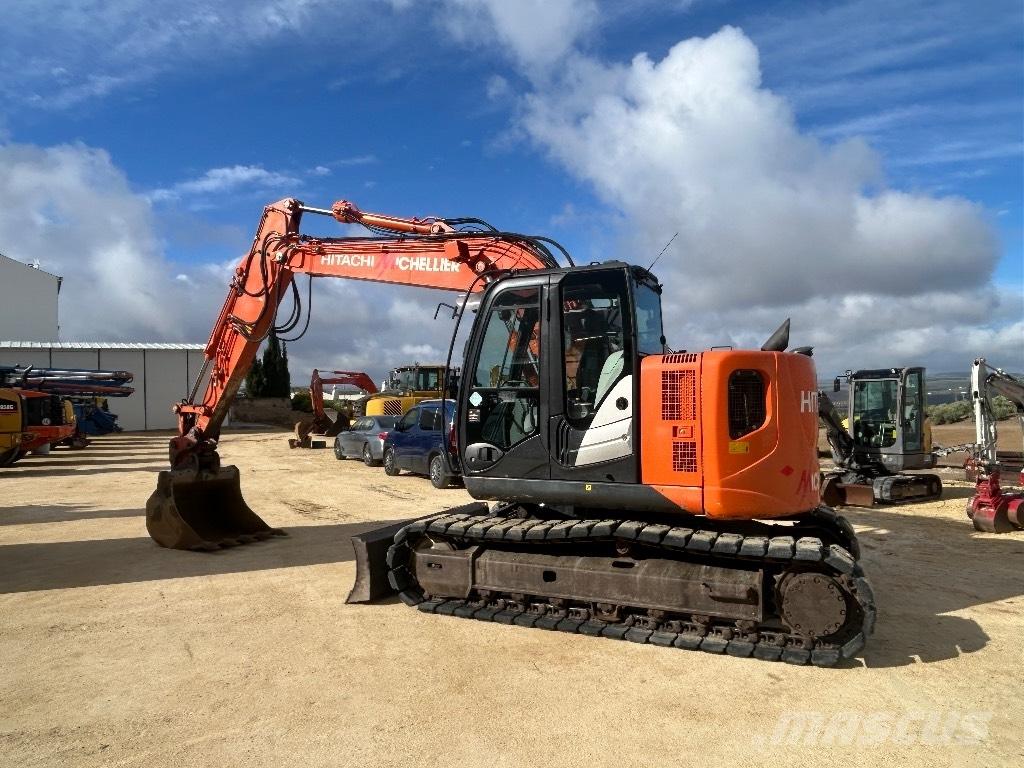 Hitachi ZX 135 Bageri guseničari