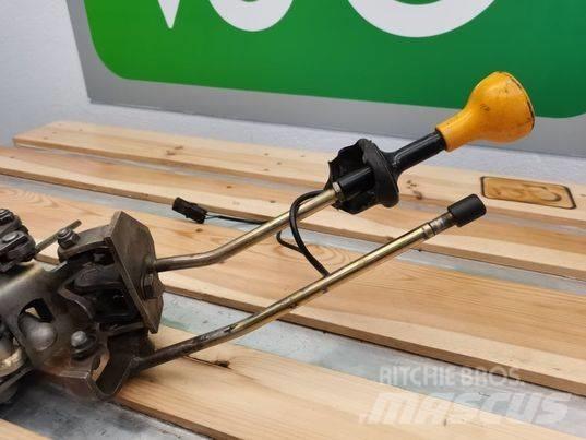 JCB 537-125 joystick Kabine i unutrašnjost