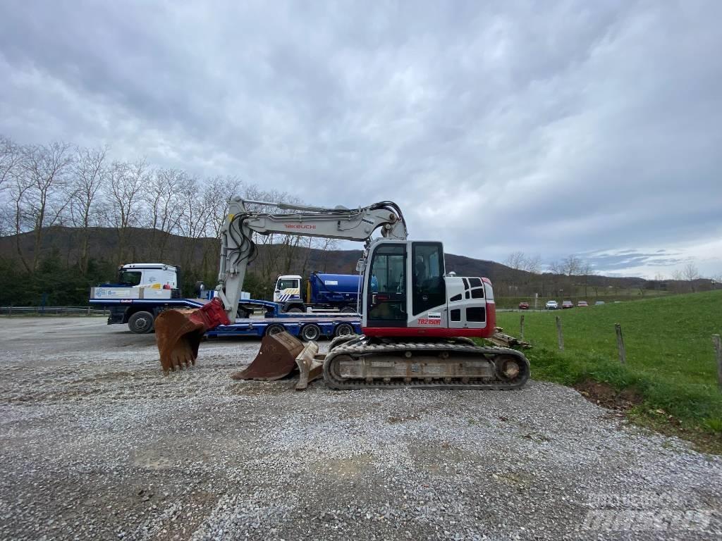 Takeuchi TB 2150 R Bageri guseničari