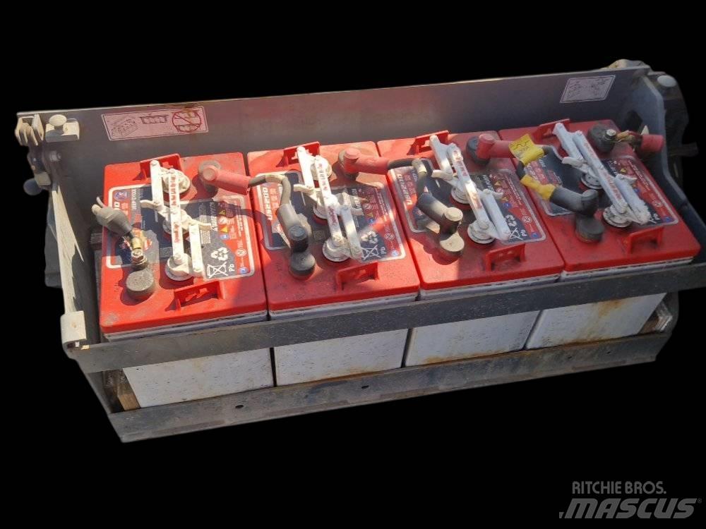 SkyJack SJ III 3215 Makazaste platforme